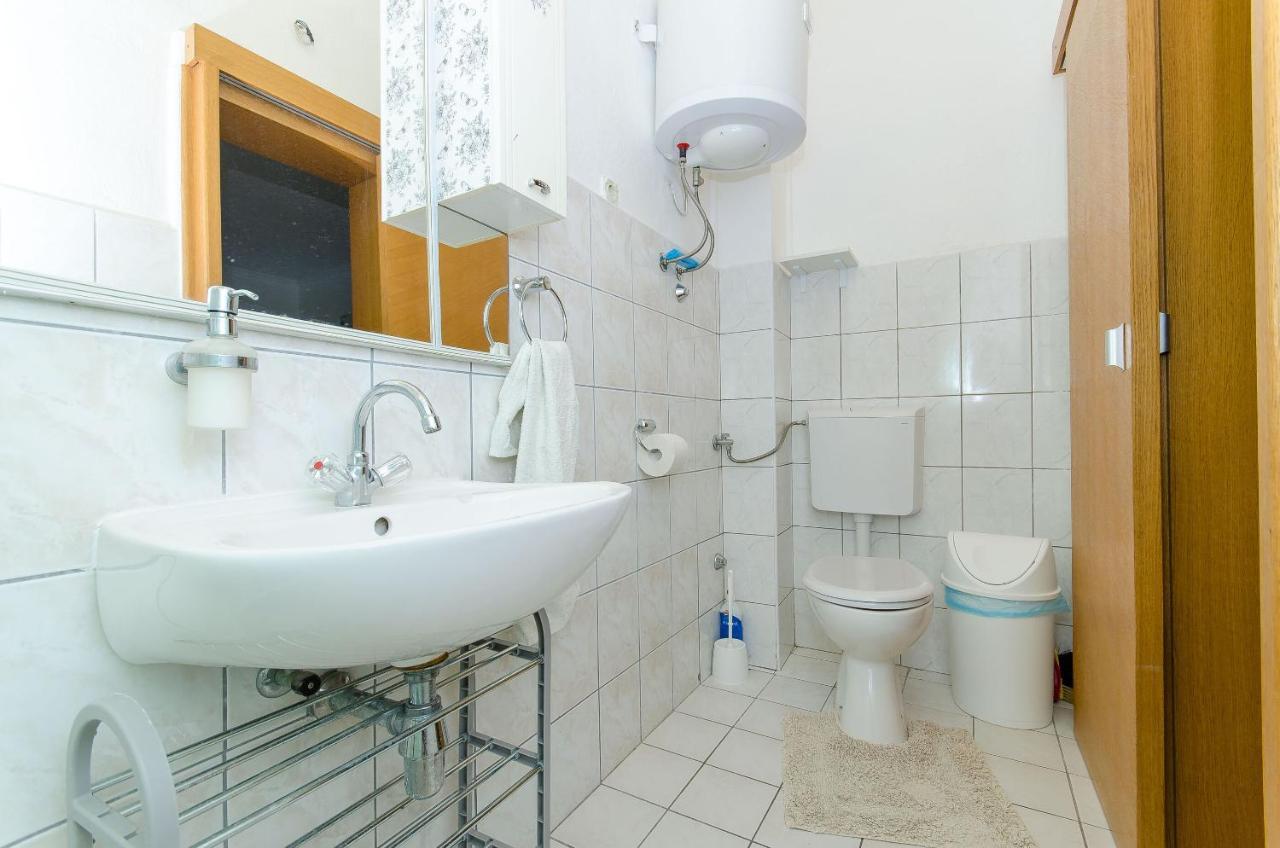 טוצפי Rooms Nikola מראה חיצוני תמונה